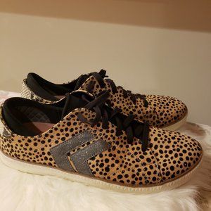 Dr. Scholl's Lace up Leopard print sneakers